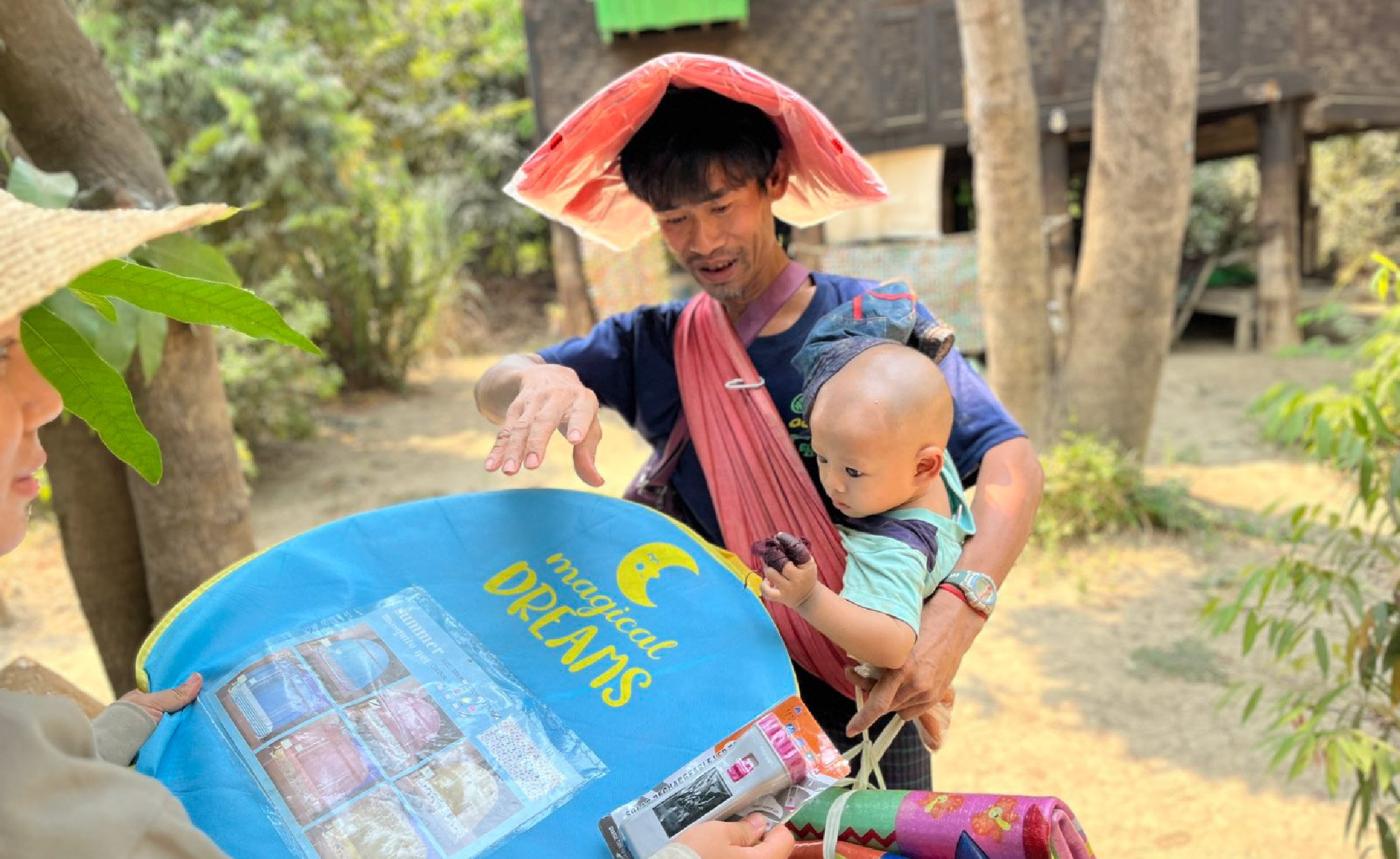 Distribution of household items kit in Myanmar